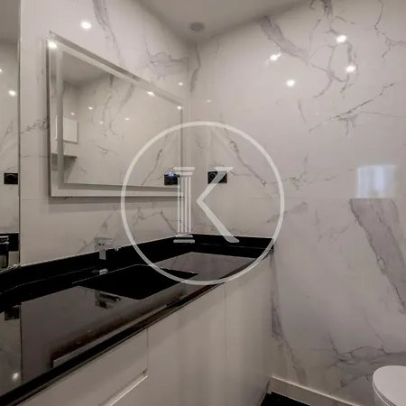 Champs-elysees